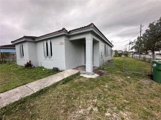 17340 SW 103rd Ave, Miami, FL 33157