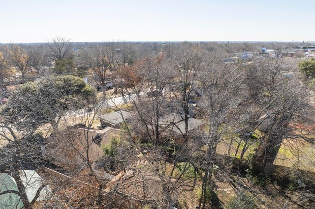 1413 Ferris Avenue, Waxahachie, TX 75165