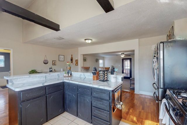 1413 Ferris Avenue, Waxahachie, TX 75165