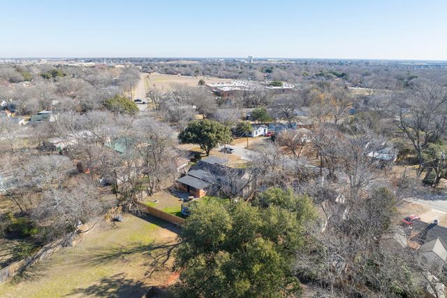 1413 Ferris Avenue, Waxahachie, TX 75165