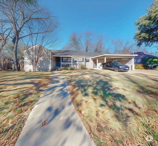 1413 Ferris Avenue, Waxahachie, TX 75165