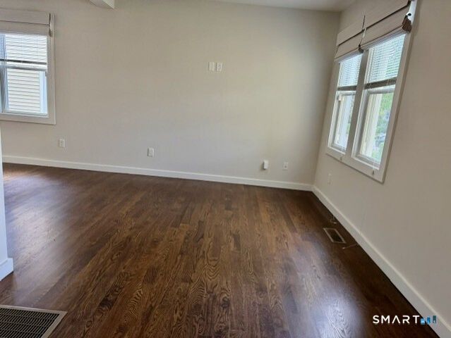 10 Wells Avenue A, Stamford, CT 06902