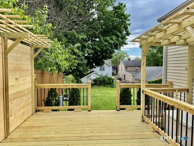 10 Wells Avenue A, Stamford, CT 06902