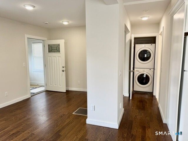 10 Wells Avenue A, Stamford, CT 06902