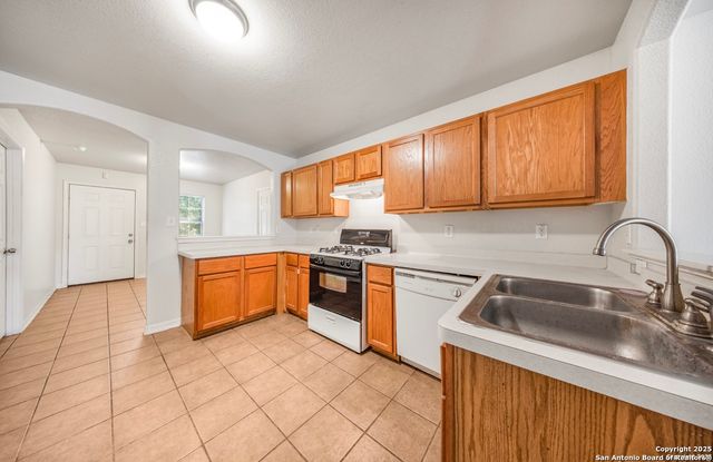 515 Belcross, San Antonio, TX 78237