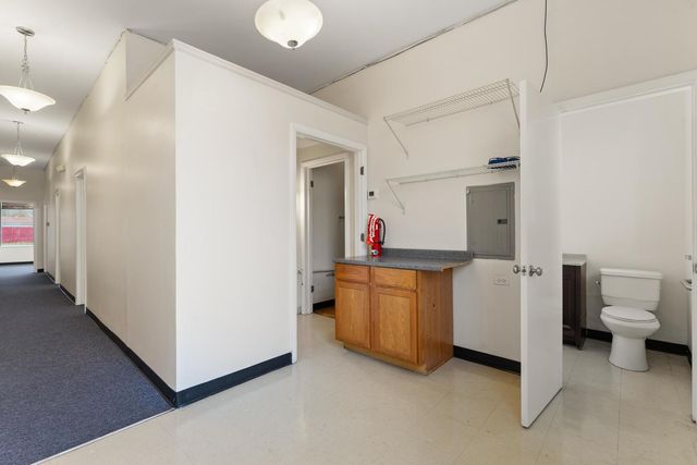 10004 S Kedzie Avenue, Evergreen Park, IL 60805