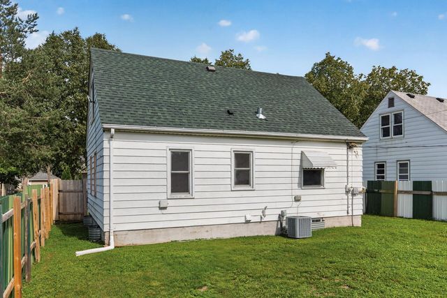 4823 Girard Avenue N, Minneapolis, MN 55430