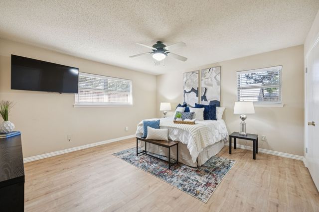 1505 Oak Glen Court, Arlington, TX 76012