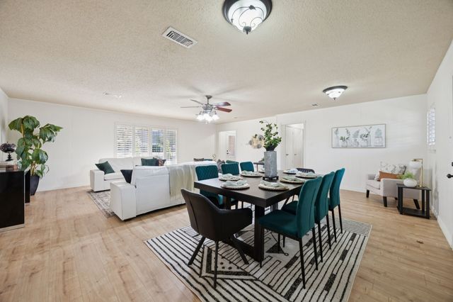 1505 Oak Glen Court, Arlington, TX 76012