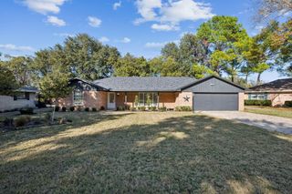 1505 Oak Glen Court, Arlington, TX 76012