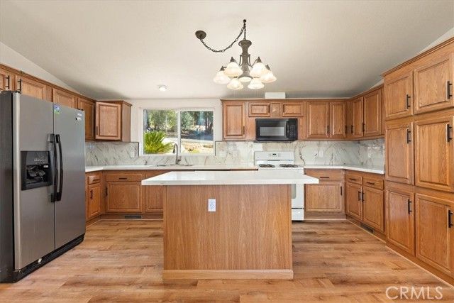 42557 Gibbel Rd, Hemet, CA 92544