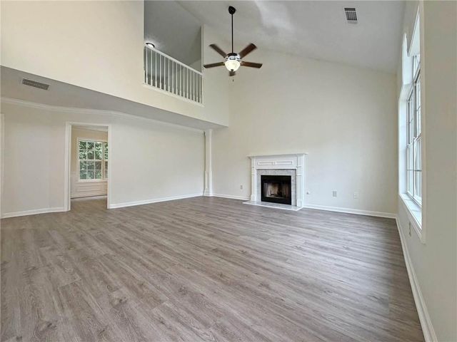 855 Minor Creek Way NW, Lilburn, GA 30047