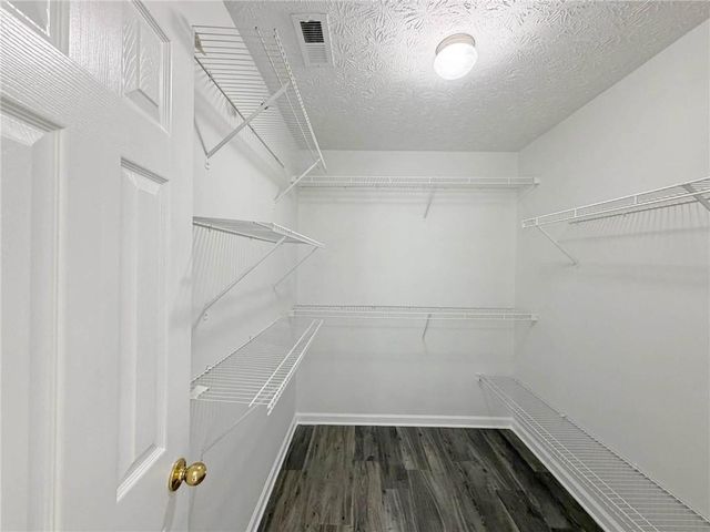 855 Minor Creek Way NW, Lilburn, GA 30047