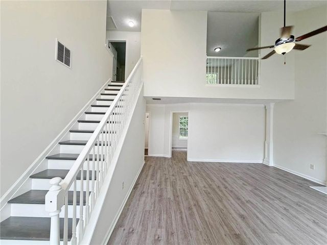 855 Minor Creek Way NW, Lilburn, GA 30047