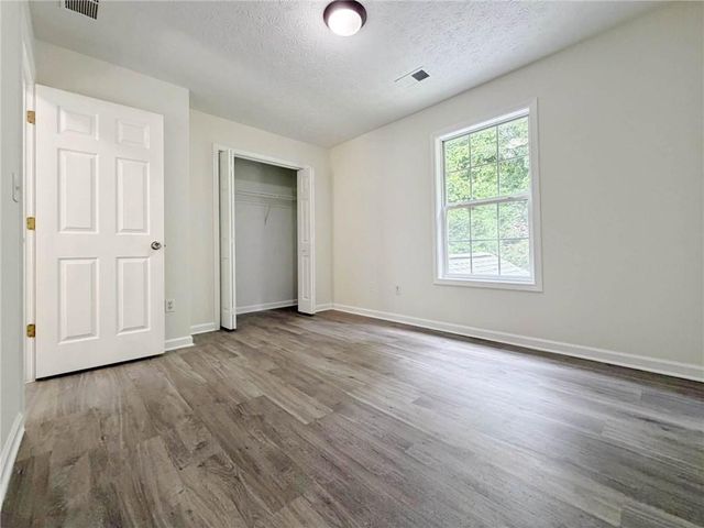 855 Minor Creek Way NW, Lilburn, GA 30047