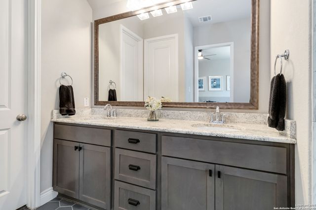 1030 Cadogan Squire, San Antonio, TX 78260