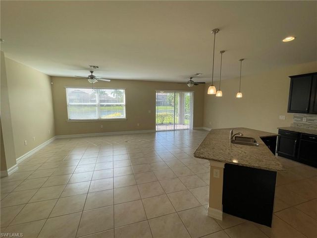 3896 King Edwards ST, Fort Myers, FL 33916