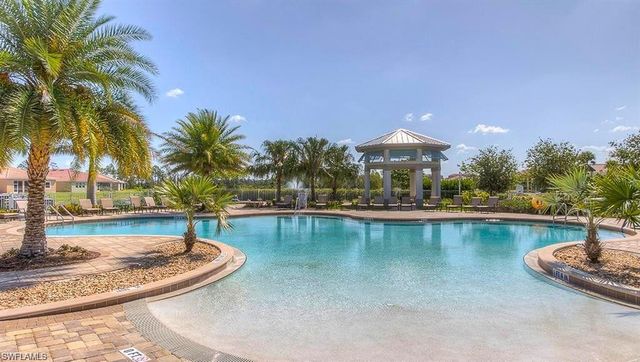 3896 King Edwards ST, Fort Myers, FL 33916