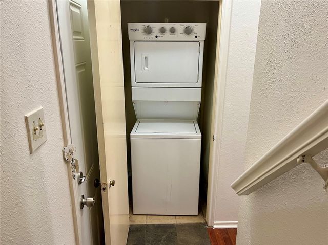 1103 Dulles Avenue 703, Stafford, TX 77477