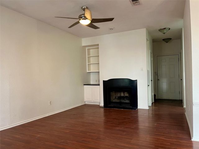 1103 Dulles Avenue 703, Stafford, TX 77477