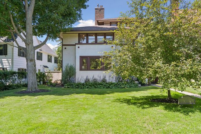 151 Woodlawn Avenue, Saint Paul, MN 55105