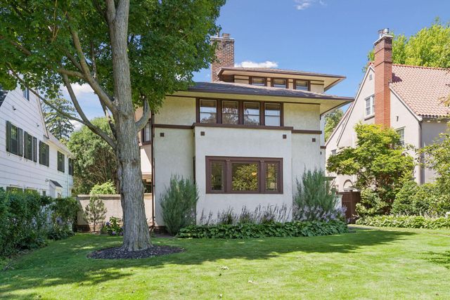 151 Woodlawn Avenue, Saint Paul, MN 55105