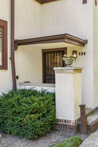151 Woodlawn Avenue, Saint Paul, MN 55105