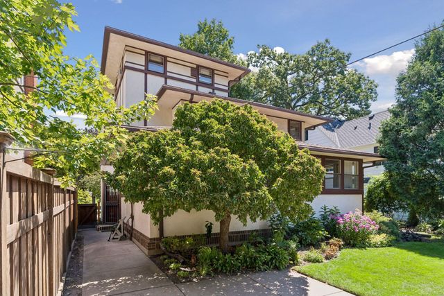 151 Woodlawn Avenue, Saint Paul, MN 55105