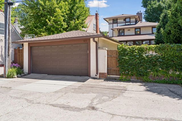 151 Woodlawn Avenue, Saint Paul, MN 55105