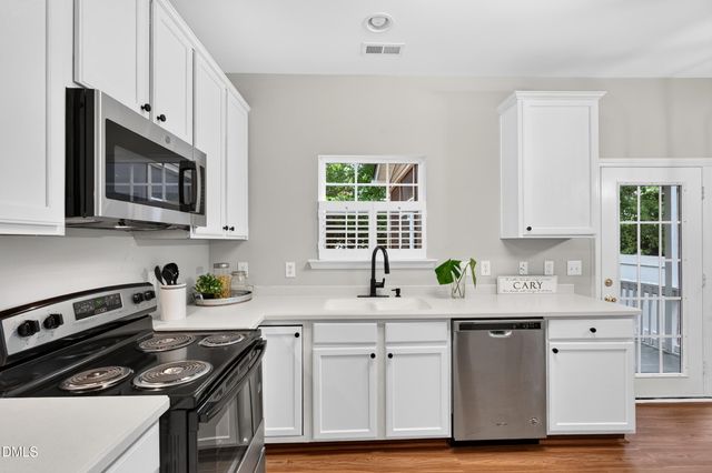 291 Joshua Glen Lane, Cary, NC 27519