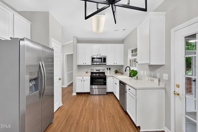 291 Joshua Glen Lane, Cary, NC 27519