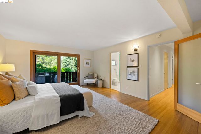 6476 Valley View Rd., Oakland, CA 94611