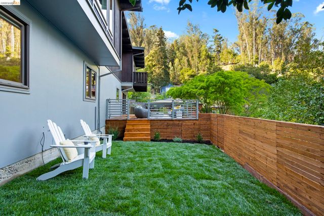 6476 Valley View Rd., Oakland, CA 94611