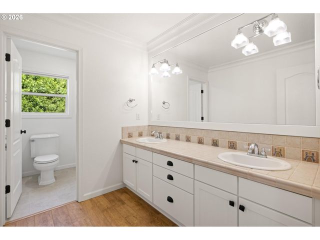 1321 Se 97TH Ave, Vancouver, WA 98664