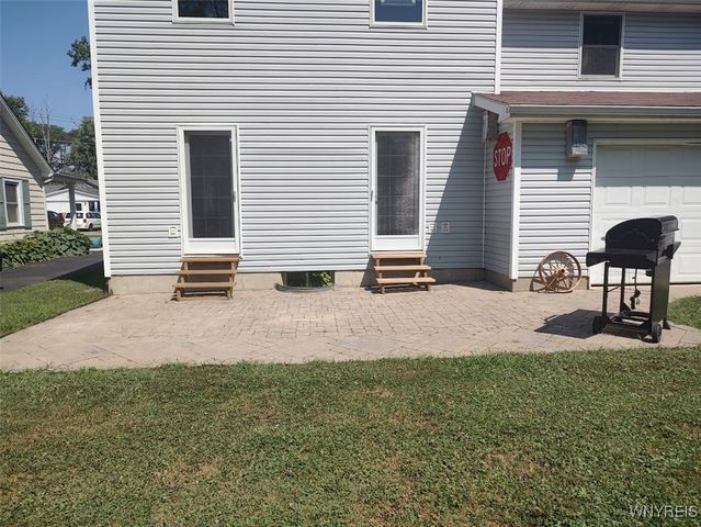 455 Roat Drive, Evans, NY 14006