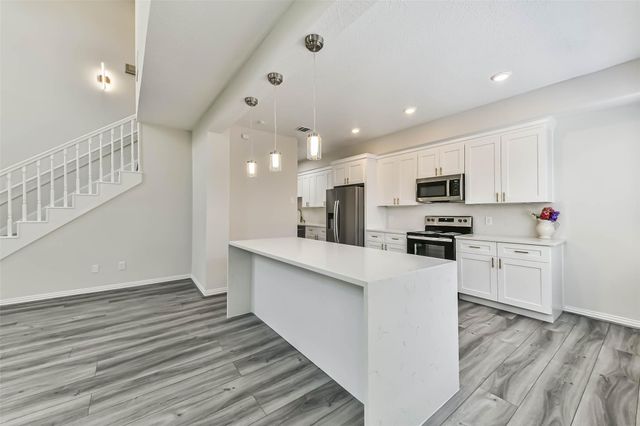 2604 Mid Lane, Houston, TX 77027
