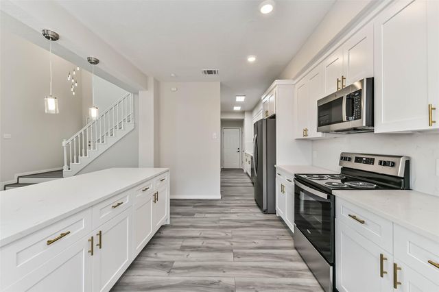 2604 Mid Lane, Houston, TX 77027