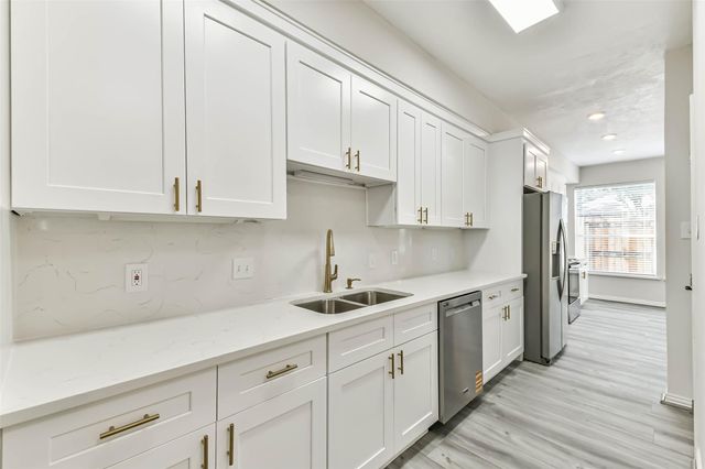 2604 Mid Lane, Houston, TX 77027