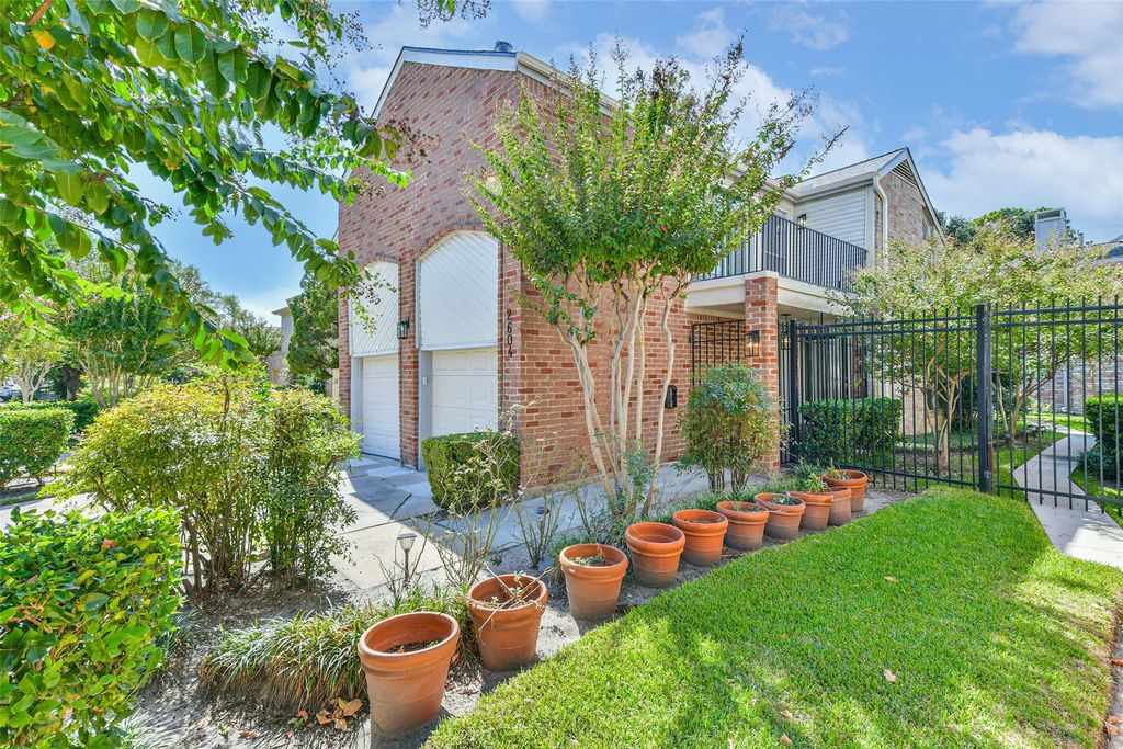 2604 Mid Lane, Houston, TX 77027