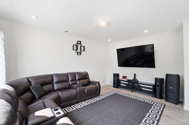 1716 Parkfield Way, Goshen Twp, OH 45122