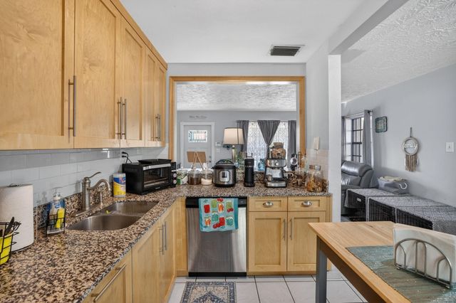 131 SW 7th Terrace, Hallandale Beach, FL 33009