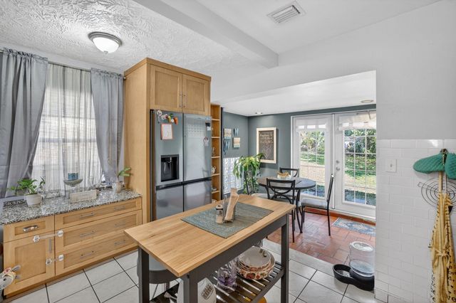 131 SW 7th Terrace, Hallandale Beach, FL 33009