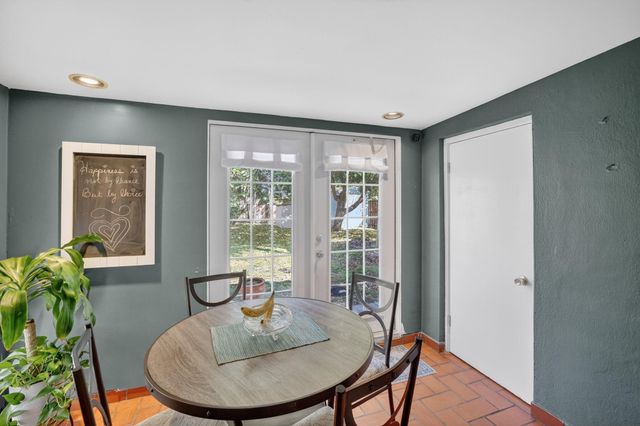 131 SW 7th Terrace, Hallandale Beach, FL 33009