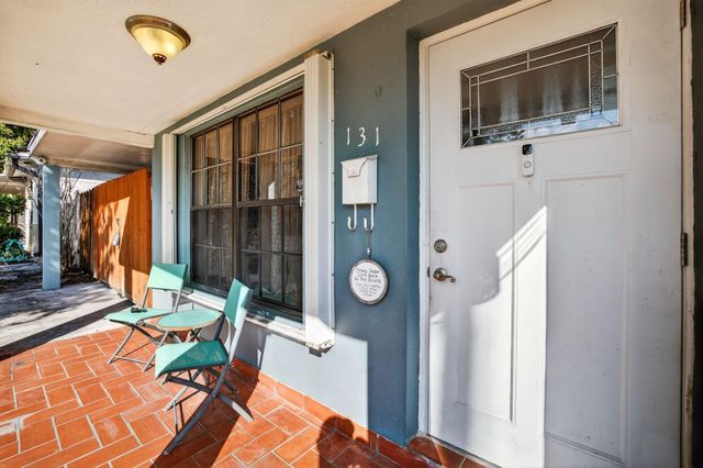 131 SW 7th Terrace, Hallandale Beach, FL 33009