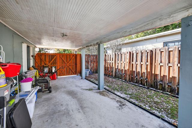 131 SW 7th Terrace, Hallandale Beach, FL 33009