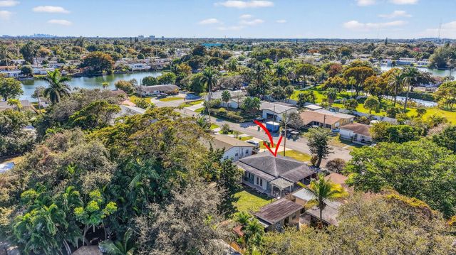 131 SW 7th Terrace, Hallandale Beach, FL 33009