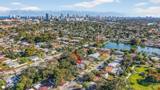 131 SW 7th Terrace, Hallandale Beach, FL 33009