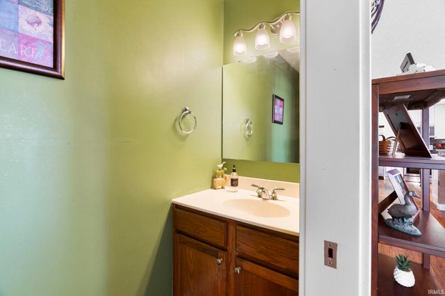 3896 E Hiawatha Court, Monticello, IN 47960