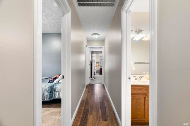 3896 E Hiawatha Court, Monticello, IN 47960