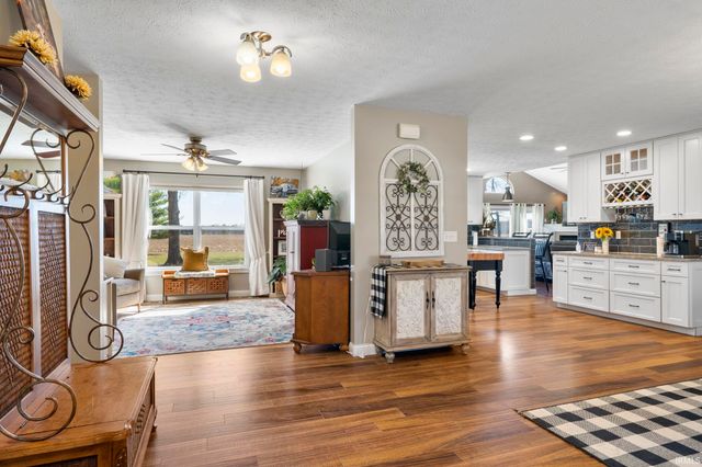 3896 E Hiawatha Court, Monticello, IN 47960